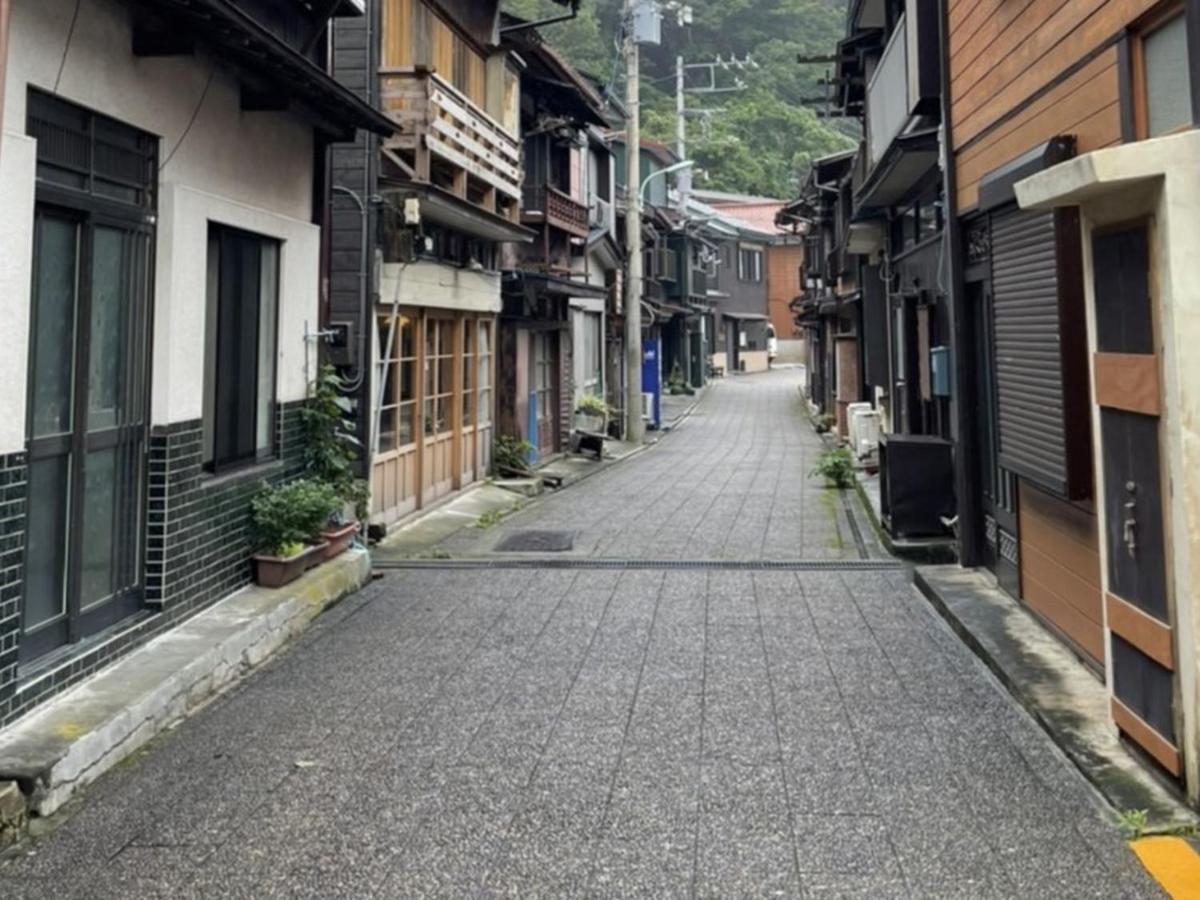 Hostel 癒楽 伊豆大島 Zewnętrze zdjęcie